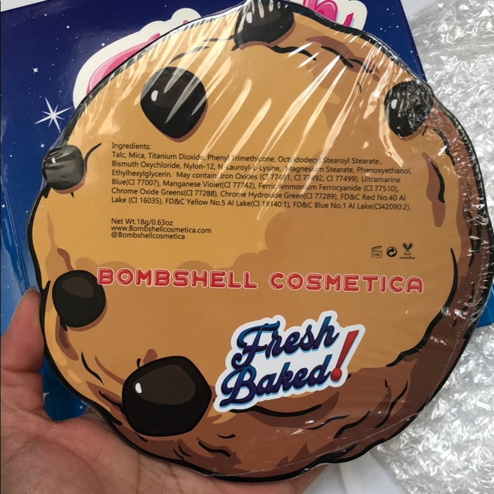 Bombshell Cosmetica Fresh Baked Cookie Palette - Picture 4 of 7